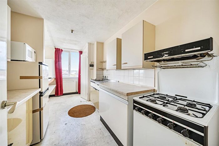 2 Bedroom Flat For Sale In Chertsey Street, Guildford, GU1