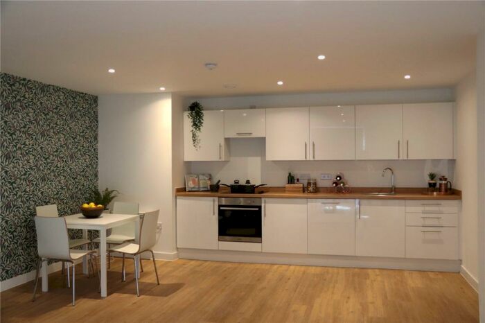 2 Bedroom Flat To Rent In The Plaza, Advent Way, Ancoats, Manchester, M4