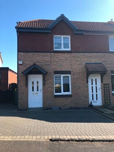 2 Bedroom Terraced House To Rent In Harlow Avenue, Redding, FK2