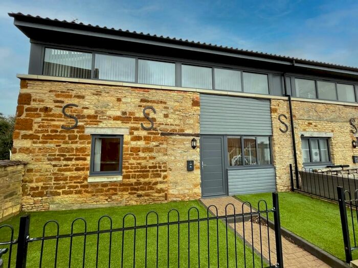 2 Bedroom Property To Rent In Knuston Road, Knuston, NN29