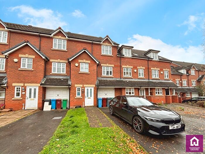 3 Bedroom Detached House To Rent In Fog Lane, Manchester, M19