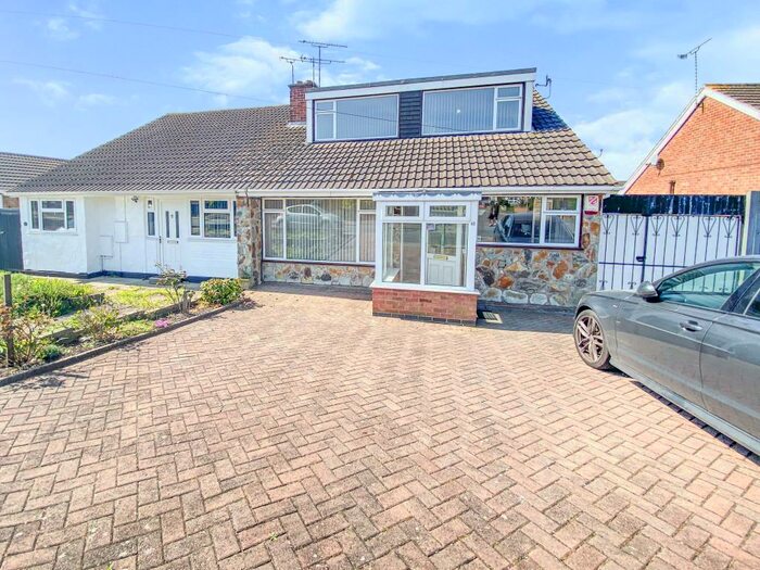 4 Bedroom House To Rent In Watergate Lane, Leicester, LE3