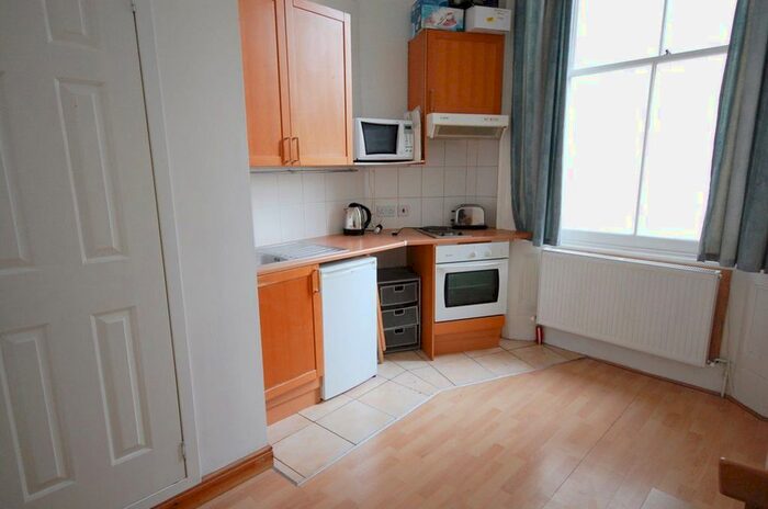 Studio To Rent In St Georges Drive, Pimlico, SW1V