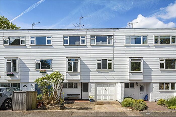3 Bedroom Terraced House For Sale In Weybridge, Surrey, KT13