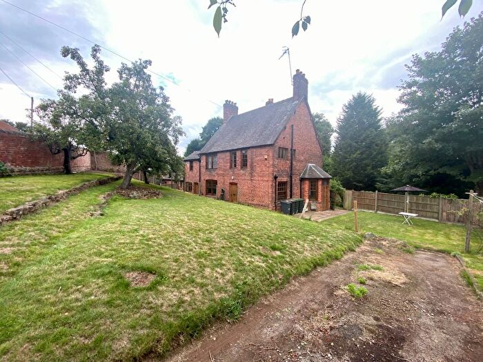 3 Bedroom Property To Rent In Main Street, Nottingham, NG16