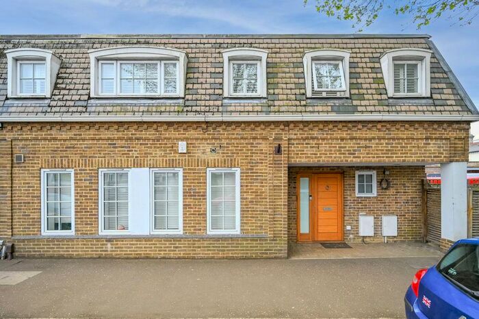 1 Bedroom Flat To Rent In Ashley Road, Hampton, TW12
