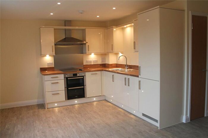 1 Bedroom Flat For Sale In Central Point, Feathers Lane, Basingstoke, Hampshire, RG21