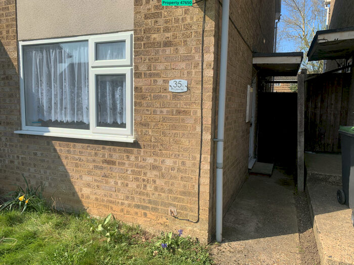 1 Bedroom Ground Maisonette To Rent In Ridgeway, Stowmarket, IP14