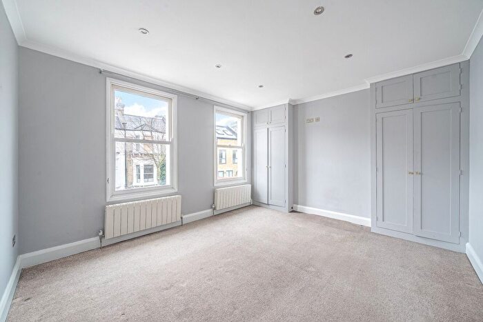 4 Bedroom Terraced House For Sale In Disraeli Road, London, SW15