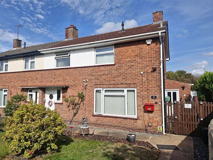 3 Bedroom Semi-Detached House For Sale In Coopers Rise, Rainworth, Mansfield, Nottinghamshire, NG21