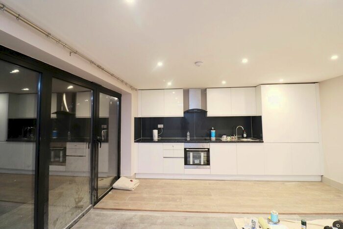 4 Bedroom Semi-Detached House To Rent In Lansbury Avenue, Romford, Essex RM6