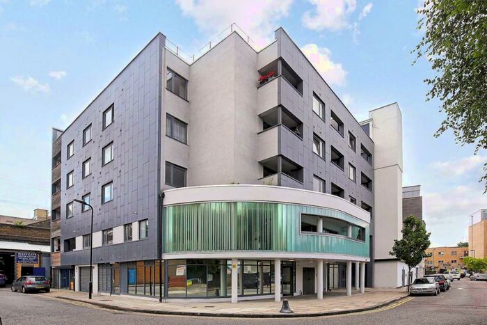 1 Bedroom Flat To Rent In Triangle Road, London Fields, E8