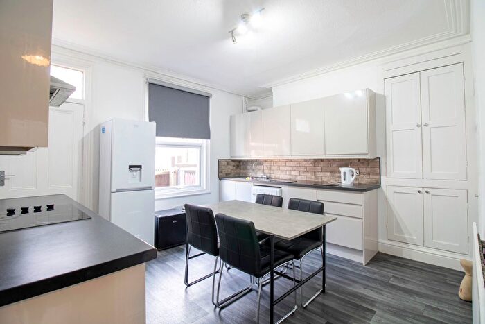 3 Bedroom Terraced House To Rent In Ashville Road, Hyde Park, Leeds, LS6