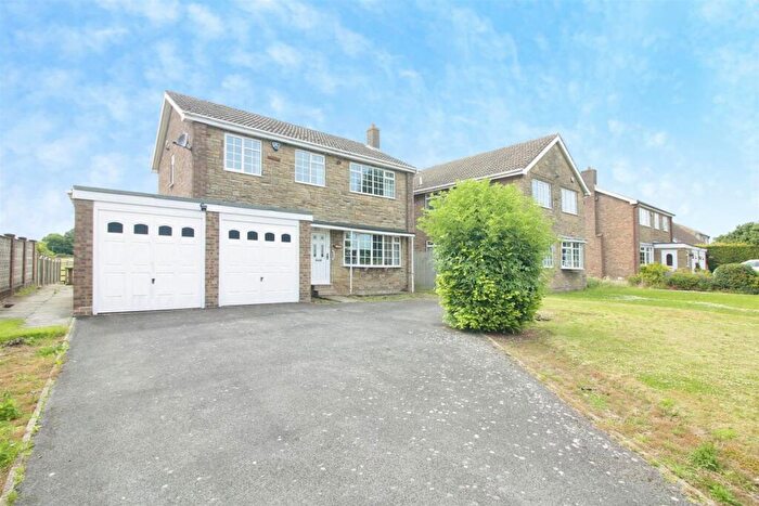 4 Bedroom Detached House For Sale In Ledgate Lane, Burton Salmon, Leeds, LS25