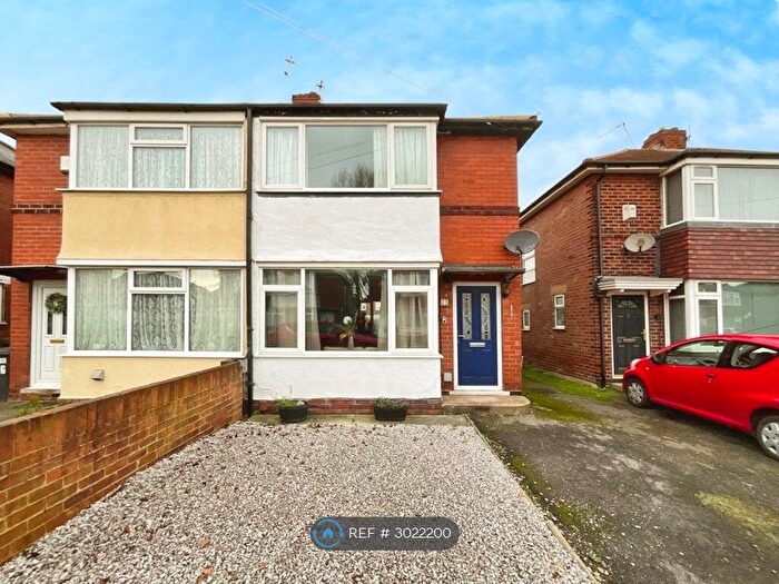 3 Bedroom Semi Detached House To Rent In Hawke Road, Doncaster, DN2