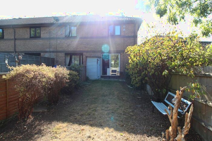 2 Bedroom End Of Terrace House To Rent In Stafford Grove, Shenley Church End, Milton Keynes, MK5