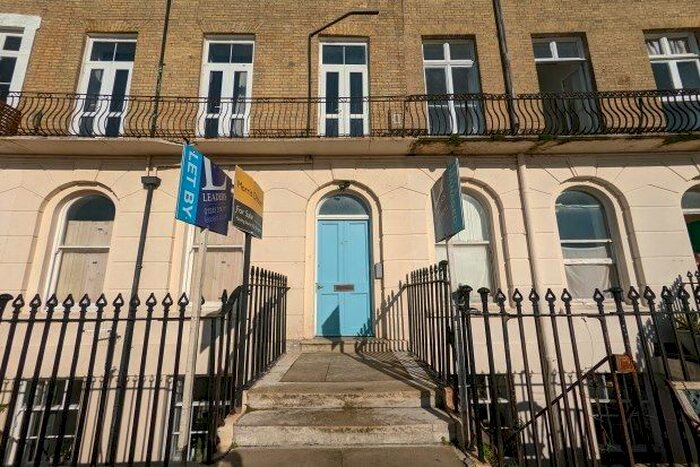 Studio To Rent In Sea Front, Hayling Island, PO11