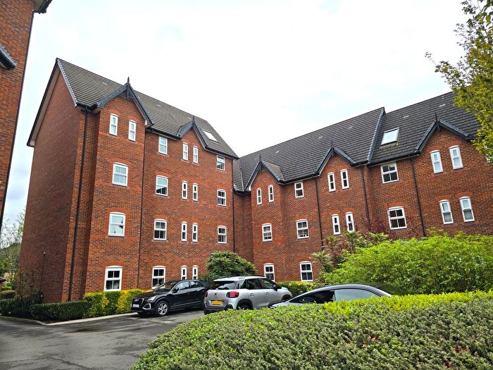 2 Bedroom Flat For Sale In New Copper Moss, Altrincham, WA15