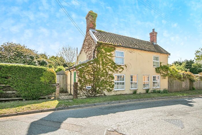 3 Bedroom Detached House For Sale In The Street, Hollesley, Woodbridge, IP12