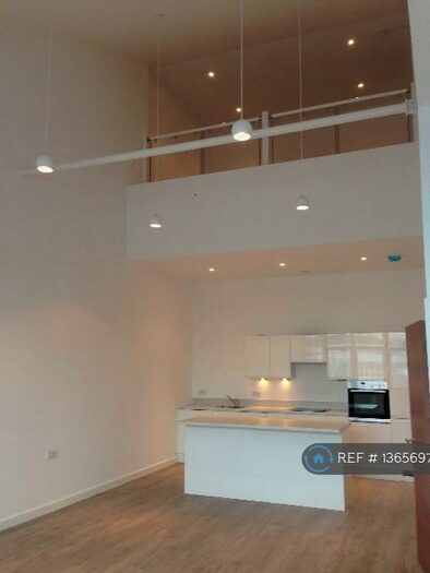 2 Bedroom Flat To Rent In The Mundells, Welwyn Garden City, AL7