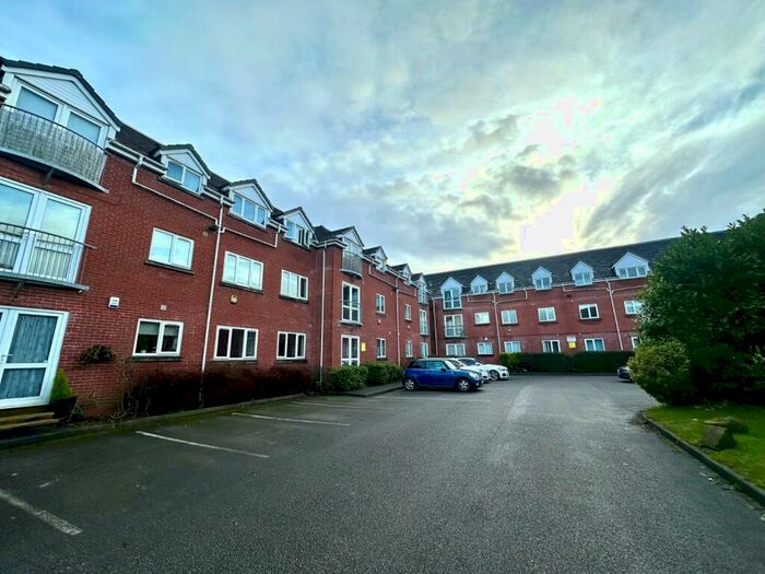 2 Bedroom Flat To Rent In Little Moss Lane, Clifton, Swinton, Manchester, M27