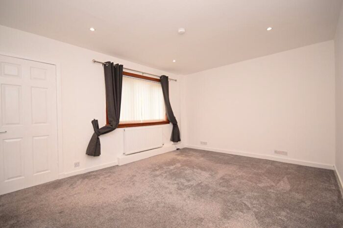 2 Bedroom Semi-Detached House For Sale In Tuphall Road, Hamilton, ML3