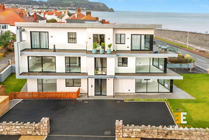 3 Bedroom Apartment For Sale In Marine Drive, Rhos On Sea, LL28