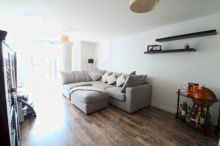2 Bedroom Apartment To Rent In The Picture Works, Queens Road, NG2