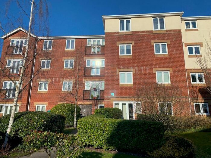 1 Bedroom Apartment To Rent In West End House, West End Road, Bitterne Southampton, SO18