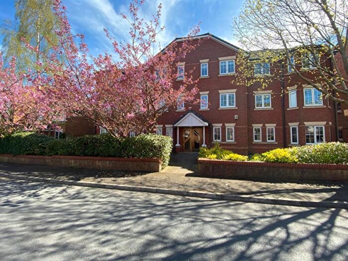 2 Bedroom Flat To Rent In Chelsfield Grove, Manchester, M21