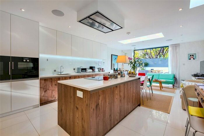 5 Bedroom Terraced House To Rent In Clancarty Road, Parsons Green, London, SW6