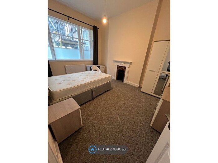 7 Bedroom Flat To Rent In All Saints Court, Bristol, BS1