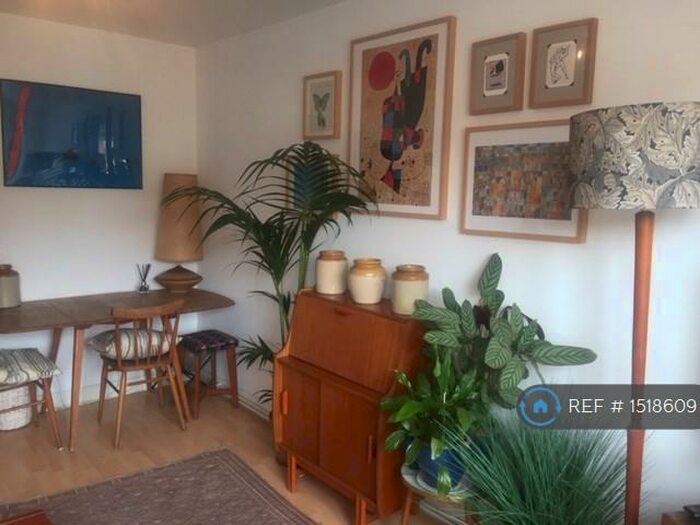 1 Bedroom Flat To Rent In Gladstone Avenue, London, E12