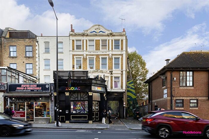 2 Bedroom Flat To Rent In Hampstead Road, London, NW1