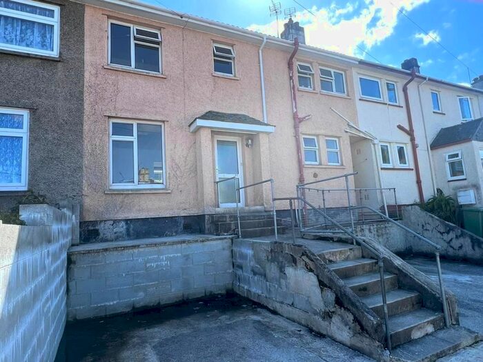 3 Bedroom Property To Rent In Glasney Place, Penryn, TR10