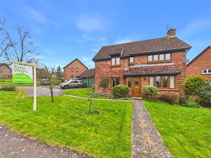 4 Bedroom Detached House For Sale In Melton Grange Road, Melton, Woodbridge, Suffolk, IP12