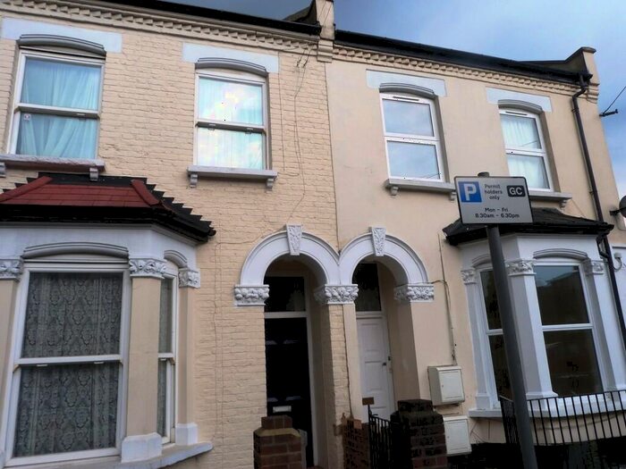 2 Bedroom Flat To Rent In Chaplin Road, Willesden, NW2