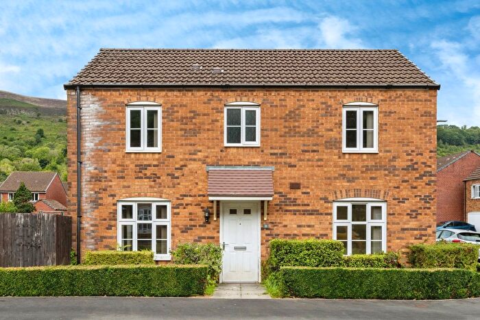 3 Bedroom Detached House For Sale In Ffordd Danygraig, Swansea, SA9