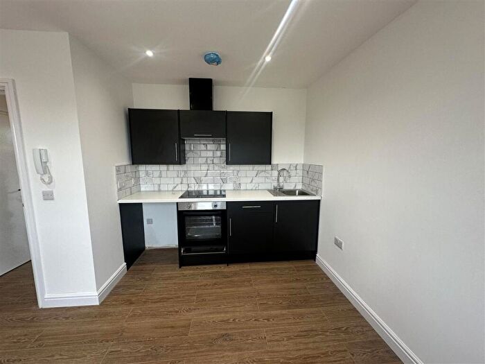 1 Bedroom Apartment To Rent In Shirley High Street, Southampton, SO16