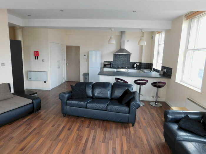 2 Bedroom Apartment To Rent In Godwin Street, City Centre, Bradford, BD1