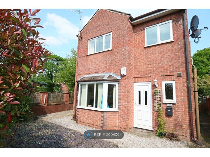 2 Bedroom Flat To Rent In Holly House, Wilmslow, SK9