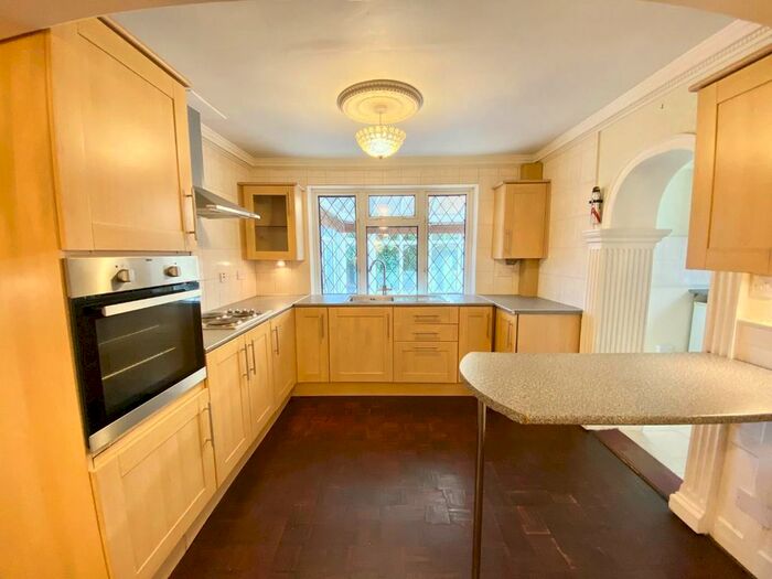 4 Bedroom Semi Detached Bungalow To Rent In Kirkcroft, Wigginton, York