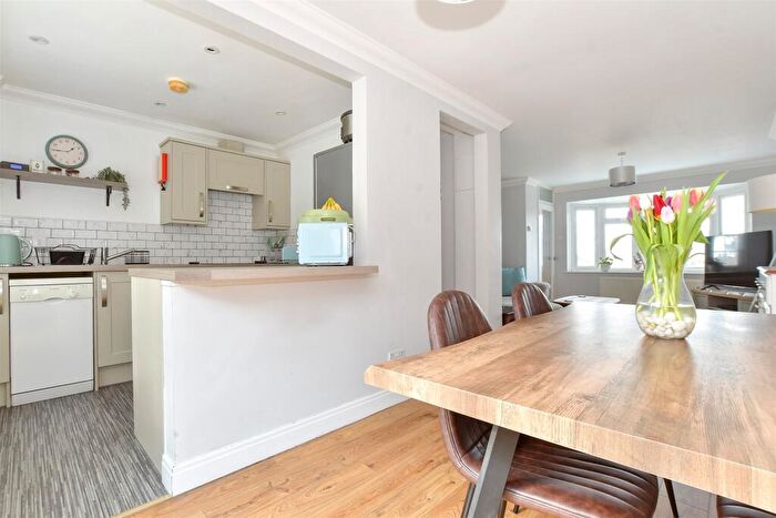 3 Bedroom End Of Terrace House For Sale In Eden Road, Totland Bay, Isle Of Wight, PO39