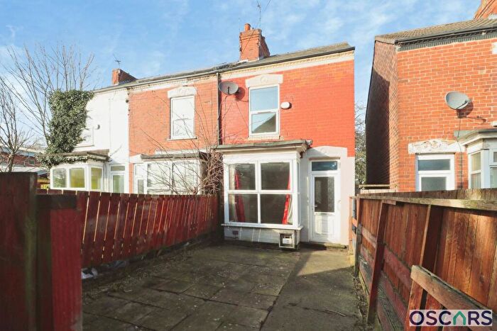 2 Bedroom End Of Terrace House For Sale In Farringdon Street, Hull, HU5