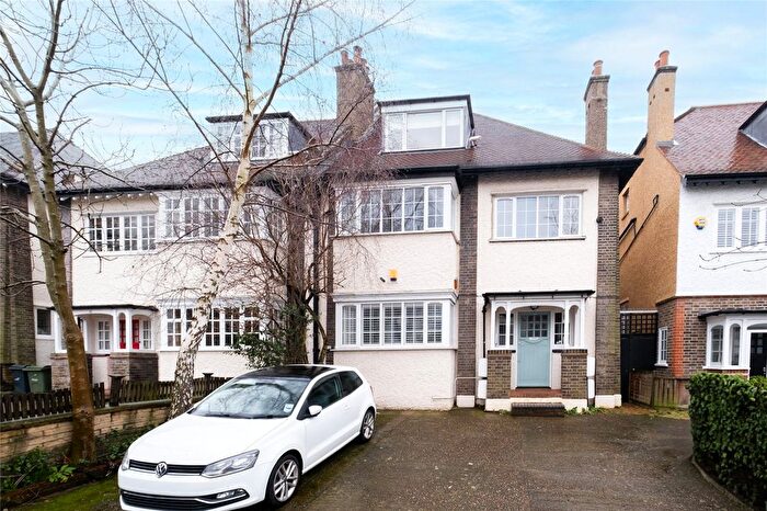 1 Bedroom Flat To Rent In Prentis Road, London, SW16