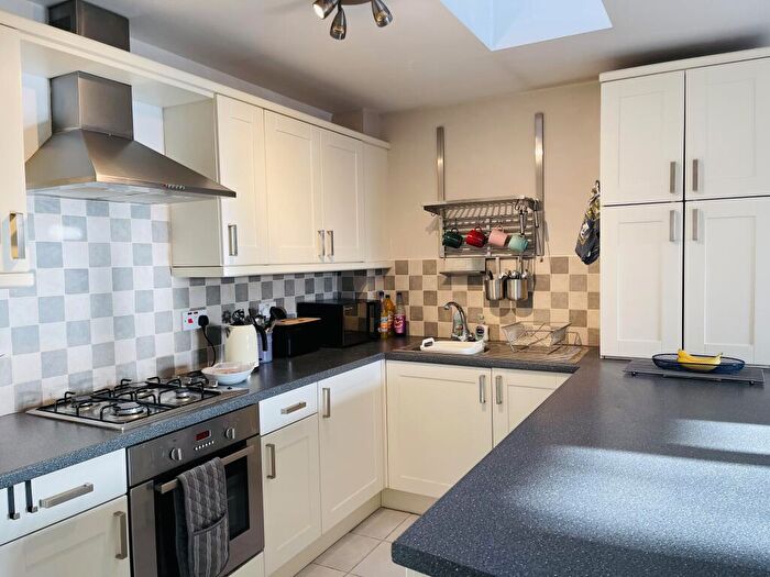 2 Bedroom Apartment To Rent In West Court, Mapperley, NG3