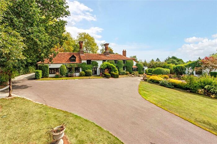 7 Bedroom Detached House To Rent In Clamp Hill, Stanmore, HA7