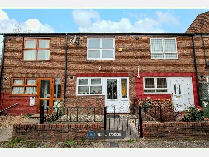 2 Bedroom Terraced House To Rent In Jessup Close, London, SE18