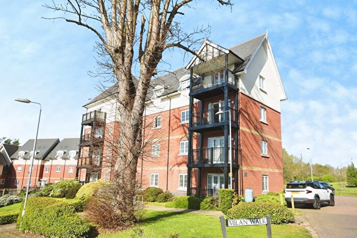 2 Bedroom Flat For Sale In Milan Walk, Brentwood, CM14