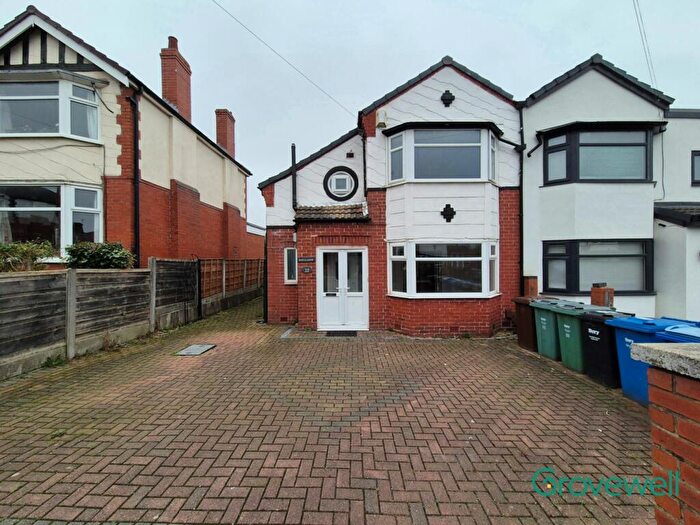 3 Bedroom Semi-Detached House To Rent In Windsor Road, Prestwich, Manchester, M25